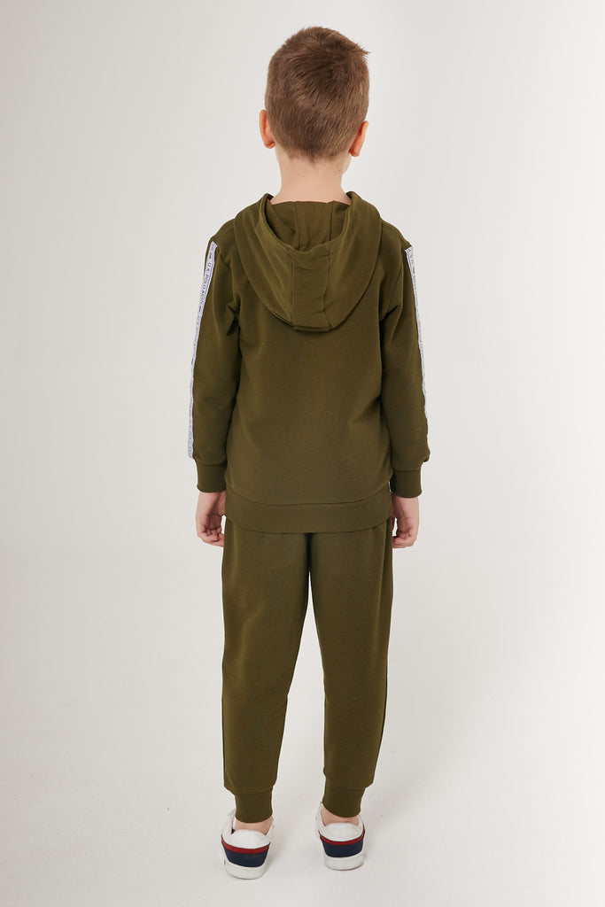 Smeđi-Komplet-Za-Dečake-US1562-ALKENNA-2