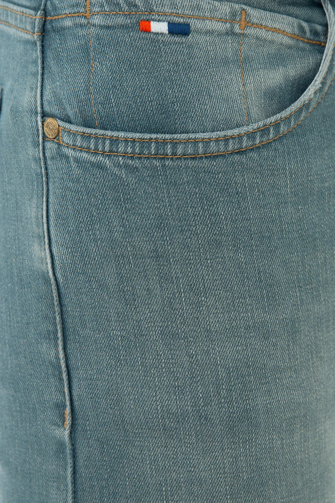 Muške-Svetlo-Plave-Farmerke-1204400DN0030-4